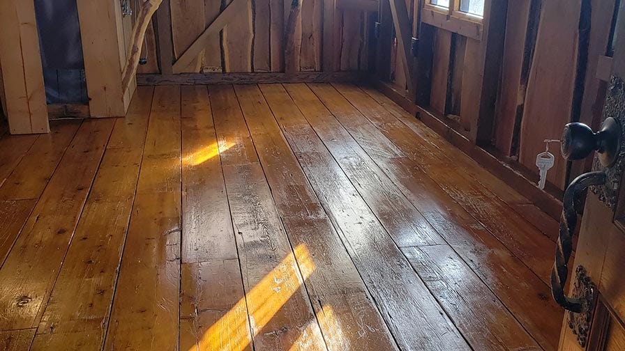 Mequite treehouse floor