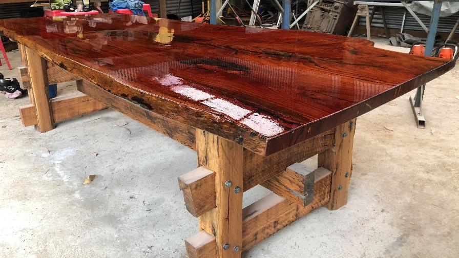 Live edge table