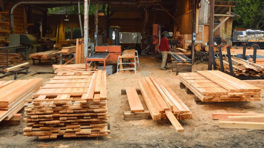 Log breakdown edging and secondary timber processing